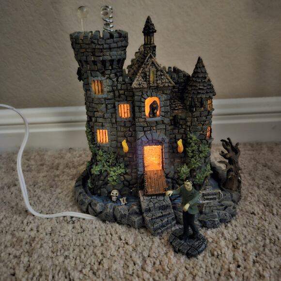 Hawthorne Village Universal Monster Frankenstein Castle Light Figurine Halloween - Picture 2 of 16